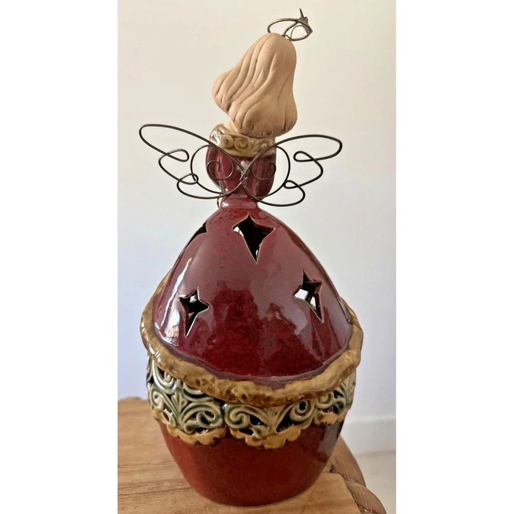Cracker Barrel Holiday Chorus Angel with Heart Indoor Outdoor Ceramic 13